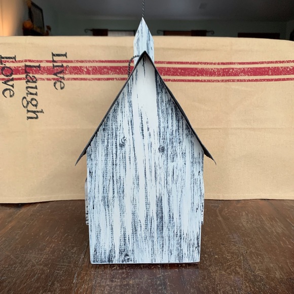 Church Birdhouse - Picture 4 of 10